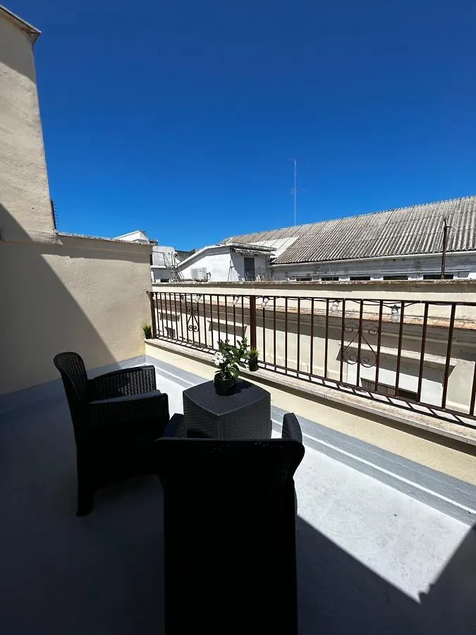 Borgo Degli Svevi Villa Bari 0*,